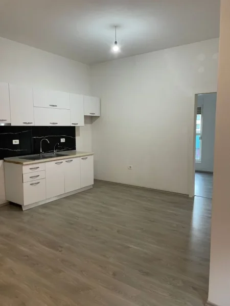 Tirane, shitet apartament 1+1+Ballkon Kati 6, 70 m² 110.000 € (Rruga Pasho Hysa)
