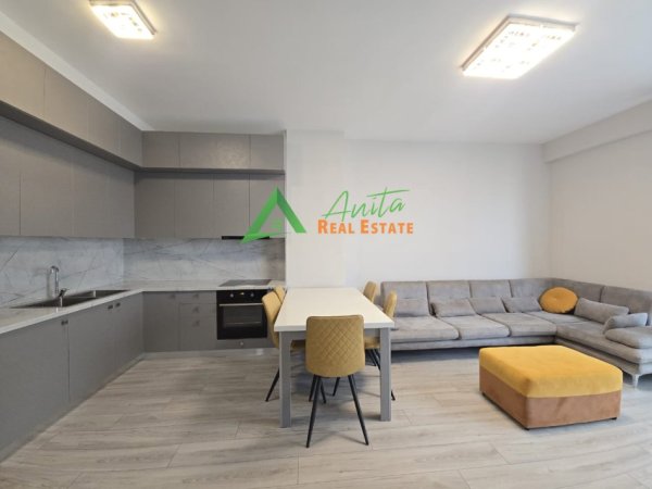 Tirane, jepet me qera apartament 1+1+Ballkon Kati 5, 70 m² , 75000 Leke(Komuna e Parisit)