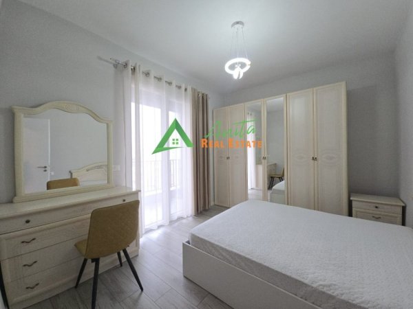Tirane, jepet me qera apartament 1+1+Ballkon Kati 5, 70 m² , 75000 Leke(Komuna e Parisit)