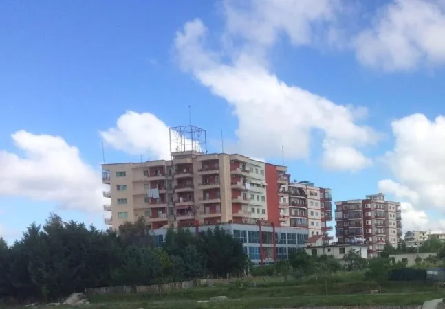 Tirane, shitet ambjent biznesi Kati 0, 72 m² (Rruga "Paskuqan")