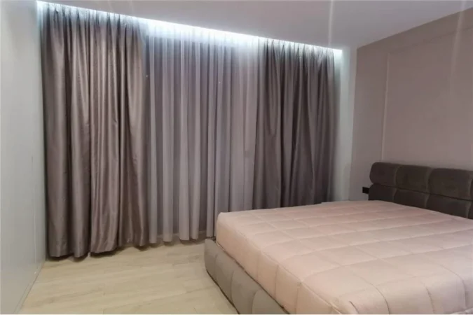 Tirane, jepet me qera apartament 1+1 Kati 1, 120 m² 950 € (Teg)