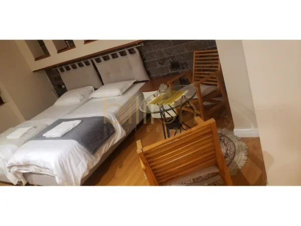 Tirane, shitet 2+1 , 112 m² 350.000 € (Qender)