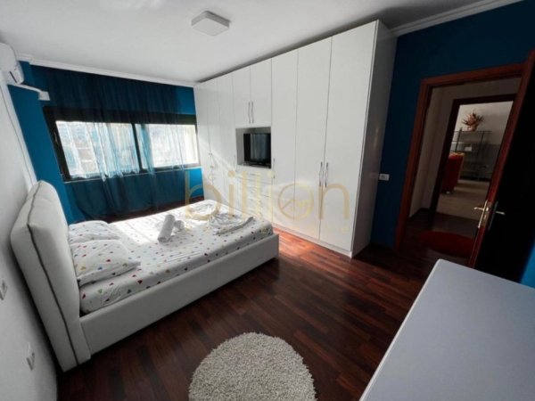 Tirane, jepet me qera 2+1 , 112 m² 800 € (MyslymShyri)
