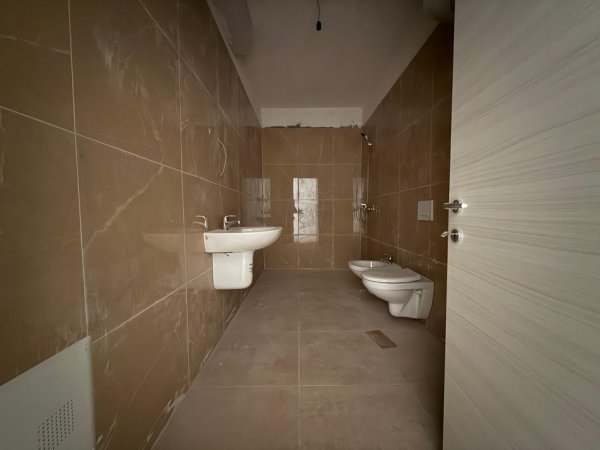 Tirane, shitet apartament 1+1+Ballkon , 71 m² (E88 Construction, Rruga Dritan Hoxha)