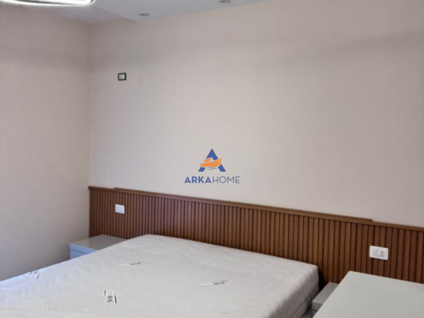 Tirane, jepet me qera apartament 1+1 Kati 3, 500 € 