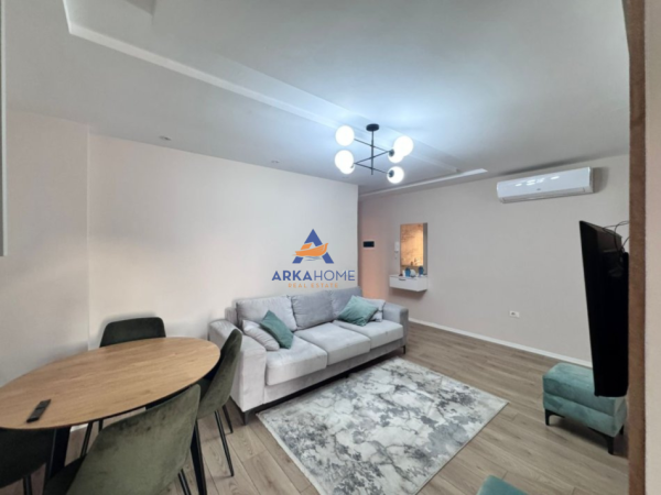 Tirane, jepet me qera apartament 1+1 Kati 3, 500 € 