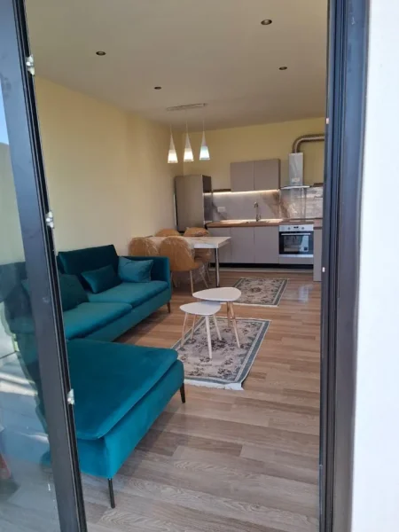 Tirane, jepet me qera apartament 2+1 Kati 6, 94 m² 1.500 € (Mine Peza)