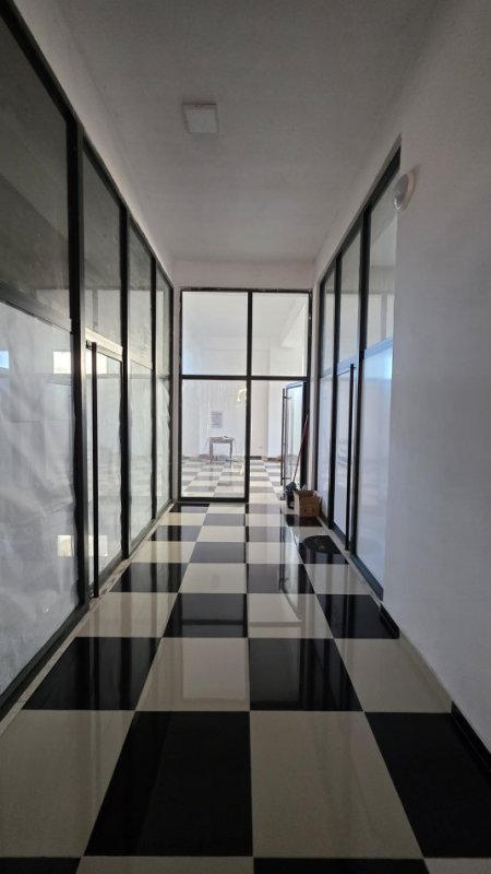 Lushnje, shes dyqan Kati 0, 116 m² (Qendra Sanitare Lushnje)