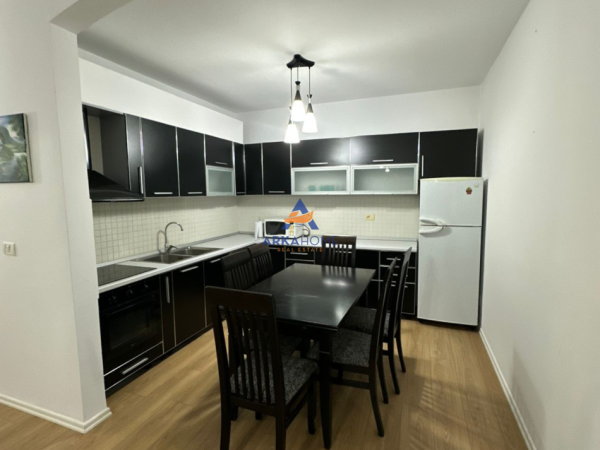 Tirane, jepet me qera apartament 2+1+Ballkon Kati 5, 100 m² 850 € 