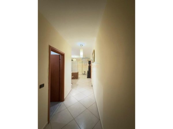 Tirane, jepet me qera apartament 1+1 Kati 3, 72 m² 600 € 