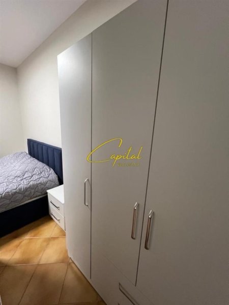 Tirane, jepet me qera apartament 1+1 Kati 6, 65 m² 650 € (ISH BLLOKU)