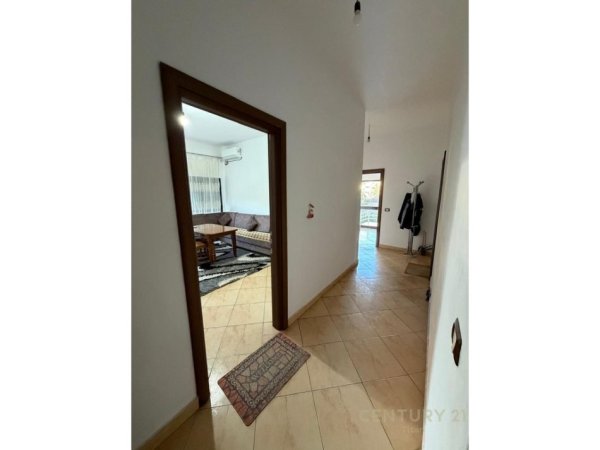 Tirane, jepet me qera apartament 2+1 Kati 2, 110 m² 500 € (Don Bosko)