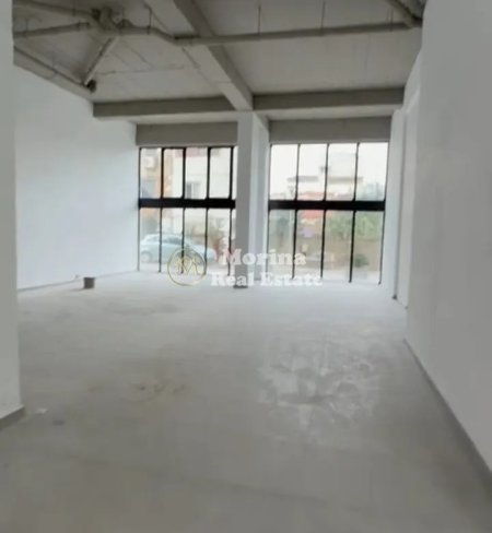 Tirane, jepet me qera ambjent biznesi Kati 1, 418 m² 4.500 € (Brryli)