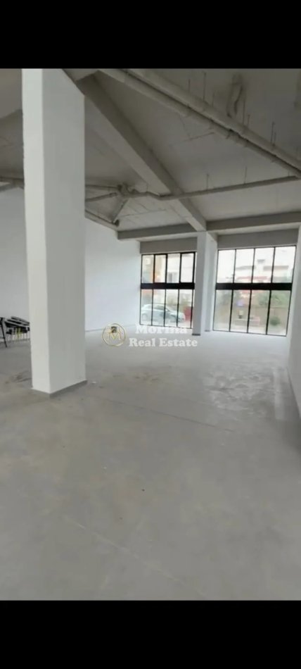 Tirane, jepet me qera ambjent biznesi Kati 1, 418 m² 4.500 € (Brryli)