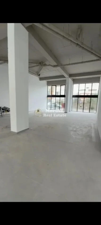 Tirane, jepet me qera ambjent biznesi Kati 1, 418 m² 4.500 € (Brryli)