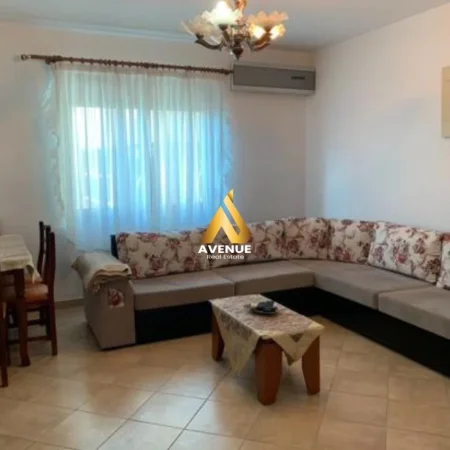 Tirane, shitet apartament 1+1 Kati 12, 79 m² 165.000 € (St)