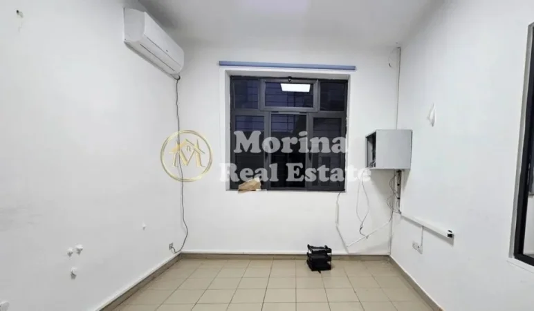 Tirane, jepet me qera ambjent biznesi Kati 1, 140 m² 800 € (Pazari i Ri)