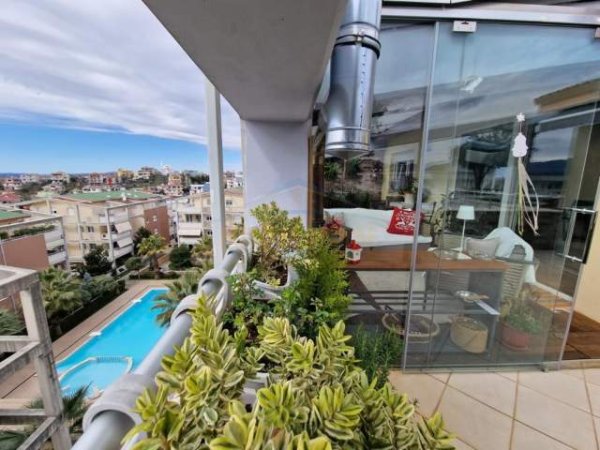 Tirane, jepet me qera apartament 2+1+BLK Kati 4, 140 m² 1.200 Euro (Residenca Touch of the Sun)