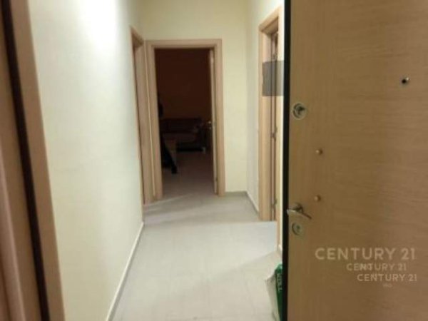 Tirane, jepet me qera apartament Kati 2, 93 m² 350 Euro (Rruga Peti Tirana, Albania)