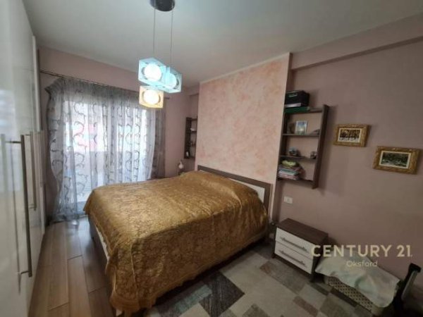 Tirane, shitet apartament 2+1+BLK Kati 4, 90 m² 115.000 Euro (Yzberisht)