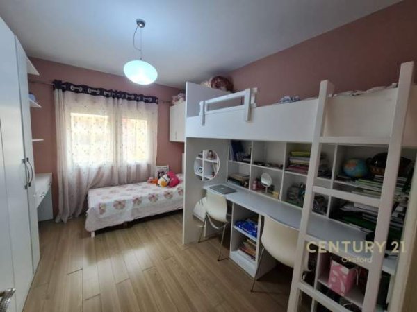 Tirane, shitet apartament 2+1+BLK Kati 4, 90 m² 115.000 Euro (Yzberisht)