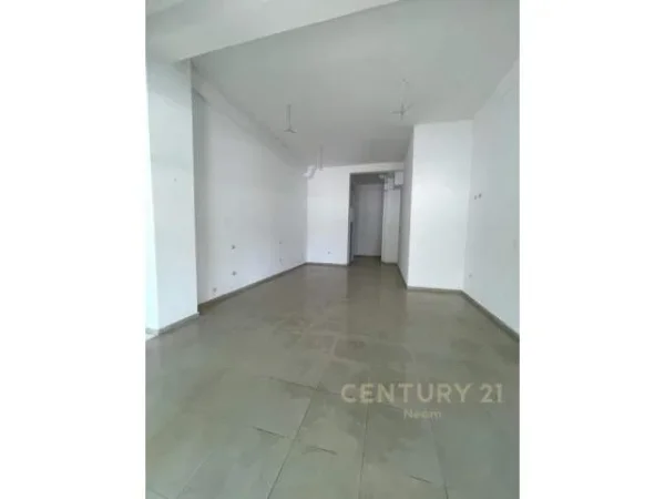 Tirane, shitet ambjent biznesi Kati 0, 70 m² 120.000 Euro (Prane 2 Palmave, Astiri)