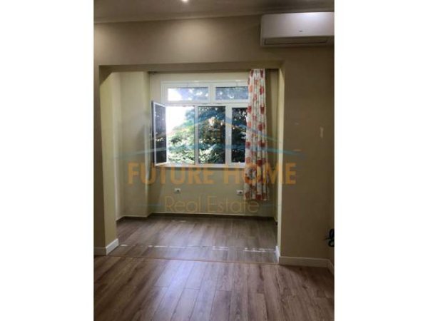 Tirane, jepet me qera apartament 3+1+BLK Kati 2, 88 m² 500 Euro (Rruga e Dibres)