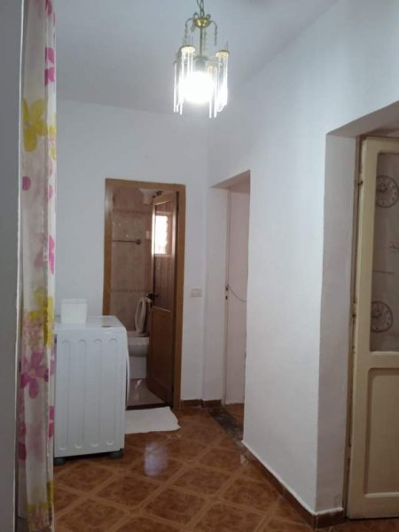 Vlore, jepet me qera apartament 1+1+BLK Kati 0, 65 m² 20 Euro (Fejzo Mema$bulevardi Vlore-Skele)