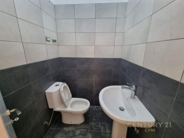 Tirane, shitet apartament Kati 0, 43 m² 55.000 Euro (Isa Boletini)