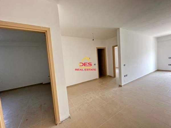 Vlore, shitet apartament 2+1+BLK 113 m² 135.000 Euro (Rruga Dhimiter Konomi, Vlore)