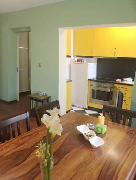 Tirane, jepet me qera apartament 1+1 Kati 2, 60 m² 400 Euro (Rruga e Elbasanit)