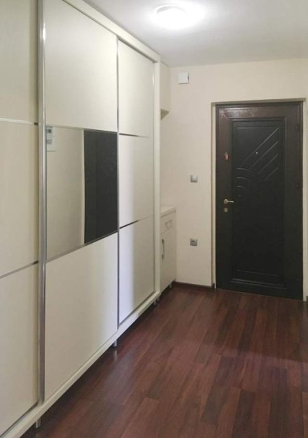 Tirane, jepet me qera apartament 1+1 Kati 2, 60 m² 400 Euro (Rruga e Elbasanit)