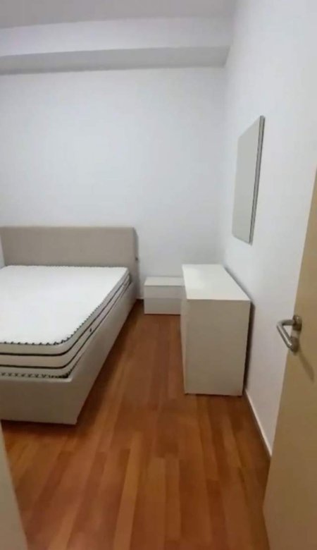 Tirane, jepet me qera apartament 1+1+BLK Kati 2, 70 m² 43.000 Leke (rruga Kodra e Diellit)