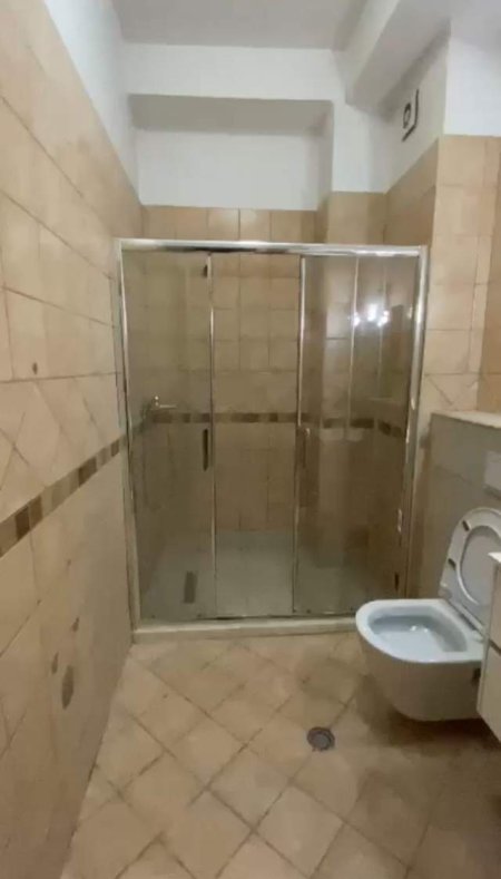 Tirane, jepet me qera apartament 1+1+BLK Kati 2, 70 m² 43.000 Leke (rruga Kodra e Diellit)
