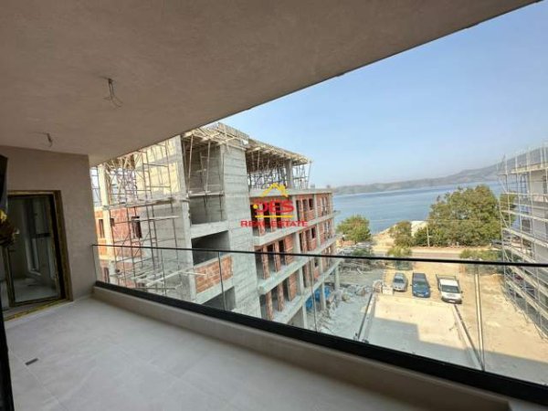 Vlore, shitet apartament Kati 4, 136 m² 2.000 Euro/m2 (Radhimë,Vlorë)