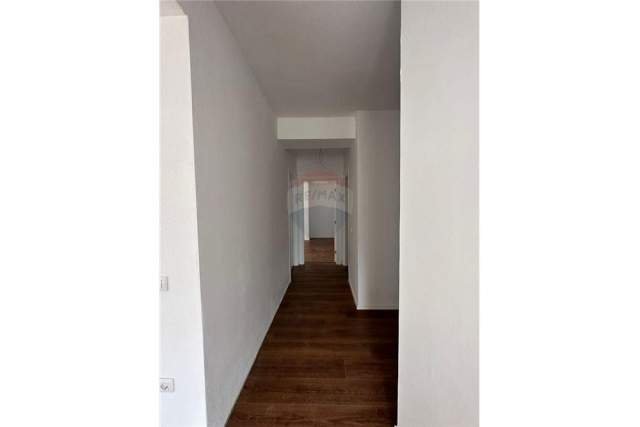 Tirane, shitet apartament 2+1 Kati 3, 117 m² 165.000 Euro (Kodra e Diellit)