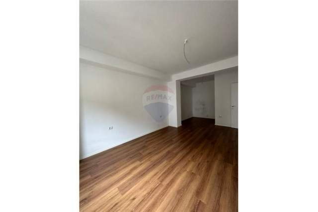 Tirane, shitet apartament 2+1 Kati 3, 117 m² 165.000 Euro (Kodra e Diellit)