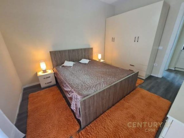 Tirane, jepet me qera apartament 1+1+BLK Kati 6, 625 Euro (Rruga e Kavajës)
