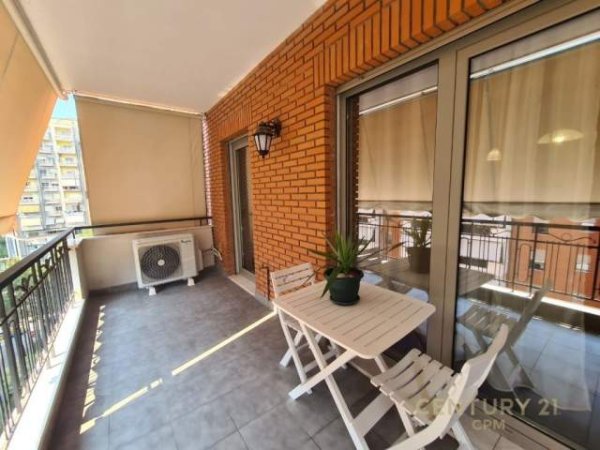 Tirane, jepet me qera apartament 1+1+BLK Kati 6, 625 Euro (Rruga e Kavajës)
