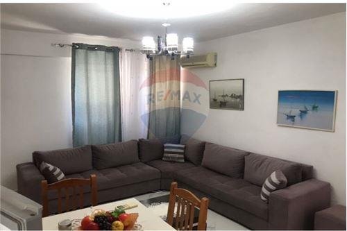 Tirane, jepet me qera apartament Kati 1, 60 m² 36.000 Leke (Rruga Pandi Dardha)