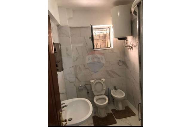 Tirane, jepet me qera apartament Kati 1, 60 m² 36.000 Leke (Rruga Pandi Dardha)