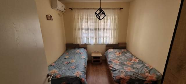 Tirane, jepet me qera 90 m² 690 Euro (kompleksi kontakt)