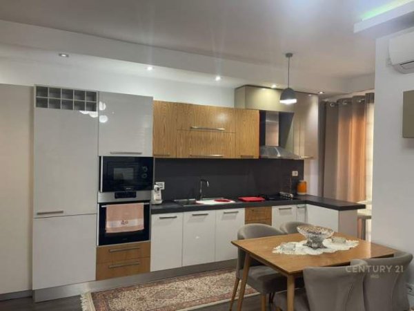 Tirane, jepet me qera apartament Kati 6, 90 m² 500 Euro (Bulevardi "Migjeni" Yzberisht Tirana, Albania)