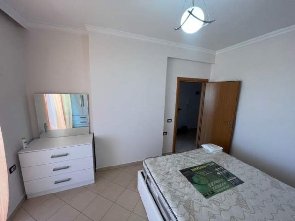 Tirane, jepet me qera apartament 1+1+BLK Kati 7, 70 m² 400 Euro (Petro Korcari)