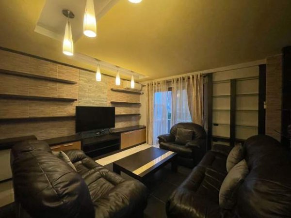 Tirane, jepet me qera apartament duplex 2+1+A+BLK Kati 3, 600
