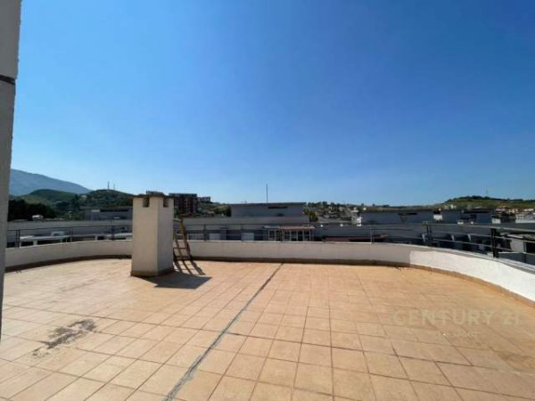 Tirane, shitet Penthouse 2+1+A+BLK Kati 7, 268 m² 130.000 Euro