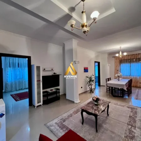 Tirane, jepet me qera Vile 2+1 Kati 2, 110 m² 540 € (Selite)