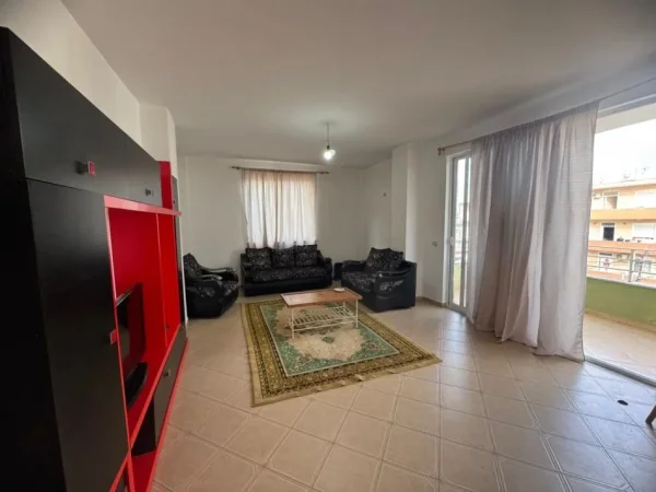 Tirane, jepet me qera apartament 2+1+Ballkon Kati 2, 125 m² 500 € (Astir)