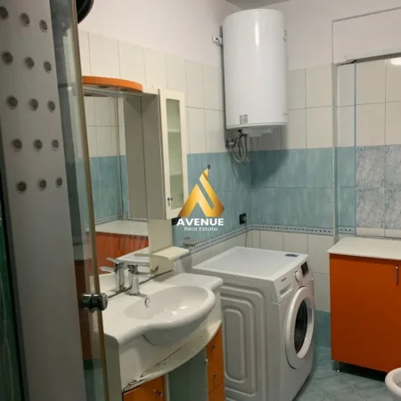 Jepet me qera apartament 1+1+Ballkon Kati 5, 90 m² 520 € (Don Bosko, pranë Zgarës Korçare)