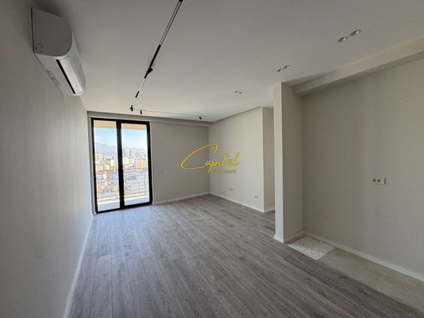 Tirane, jepet me qera zyre Kati 12, 104 m² 1100 € ( Golden Tower Residence )